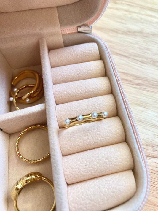 Perla Rings